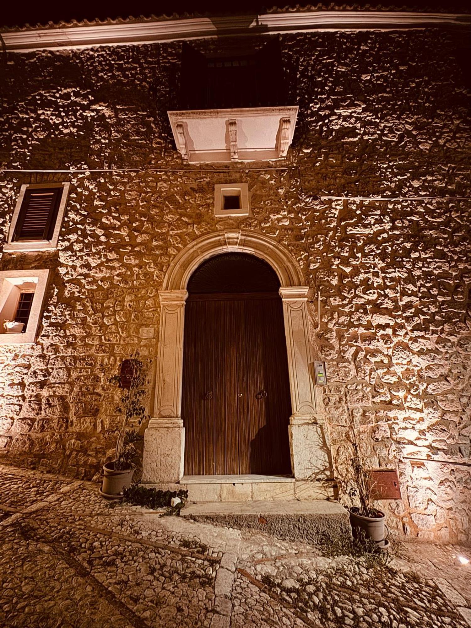 Le Camere Dell'Emiro Castronuovo di Sicilia Exterior photo